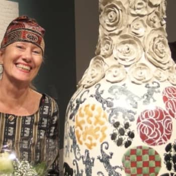 Tienviittoja: Taiteilija Maritta Nurmi lähti maailmalle