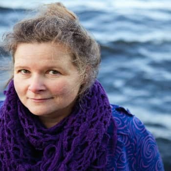 Viikon kirja: Liisa Rinne ja romaani Odotus