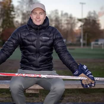 Entinen SM-liigakiekkoilija Janne Puhakka kertoi homoudestaan: Tälle keskustelulle oli paikkansa!