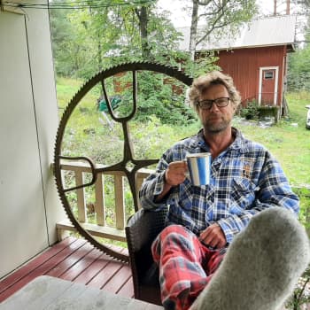 Näyttelijä Antti Reini: "Itä-Suomessa luontokin on stydimpää"