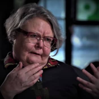 Irja Askola, Suomen ensimmäinen naispuolinen piispa muistelee - "Ystävällinen kannustus auttoi kestämään törkeätä vihapuhetta"