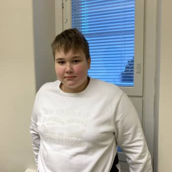 13-vuotias Aatu Suominen tekee töitä, jotta saisi kokemusta
