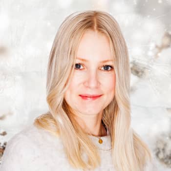 Christa Mickelsson om att mista talet och livet efter en massiv hjärnblödning