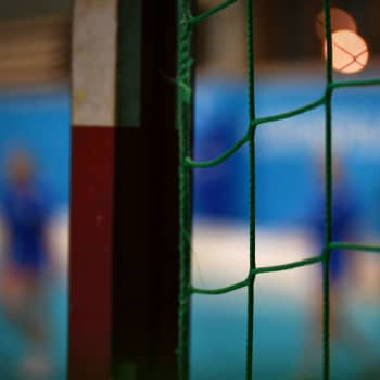"Kyrkslätt blir bara bättre, Sjundeå överraskar" - Blivande tränaren för Dickens damer förutspår större bredd i handbollstoppen