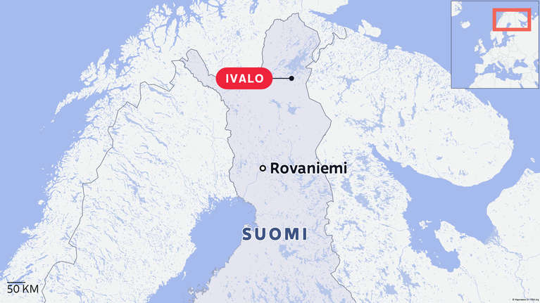 Tielt Suistuneen Telakuorma auton Kyydiss Oli Liikaa Henkil it 