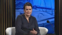 HUSin apulaisylilääkäri Eeva Ruotsalainen A-studiossa.
