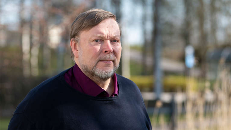 Tanssiva karhu -palkinnon jakaa jatkossa Runousyhdistys Karhu – Ylen ...
