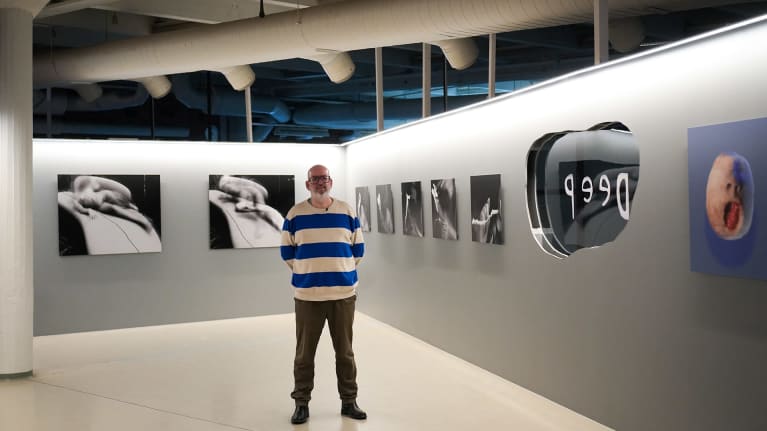 Helsinki Photo Festivalin johtaja Rafael Rybczynski. 