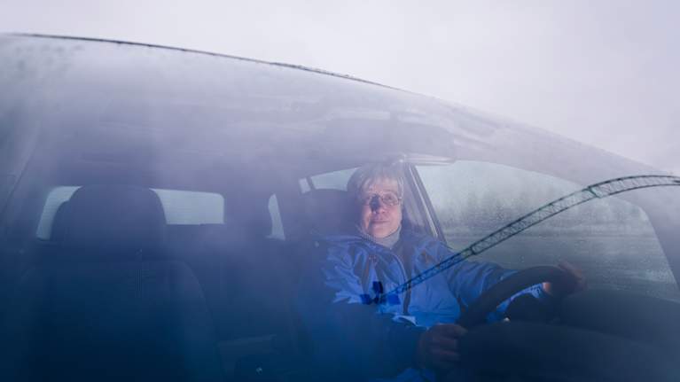 Saija Himanka i sin bil.