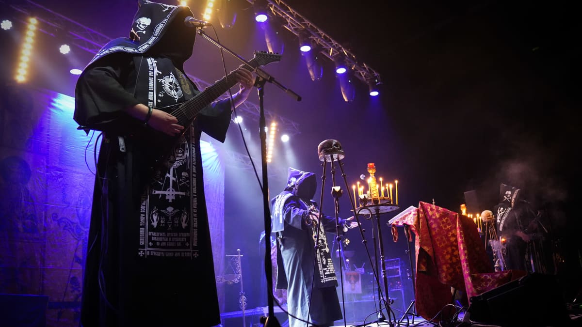 Hellsinki Metal Festival, Batushka esiintyy. 