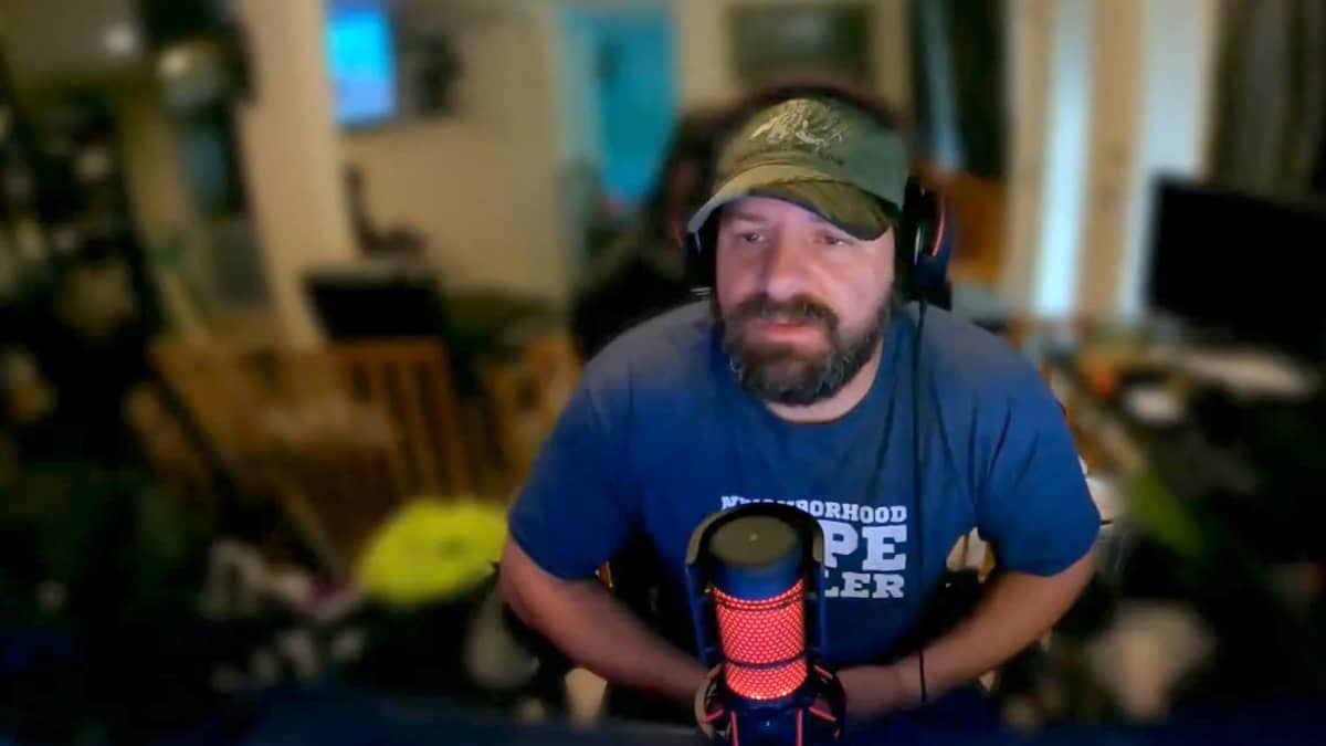 Gary Voorhis kertoo ufohavainnoistaan Ylen videohaastattelussa