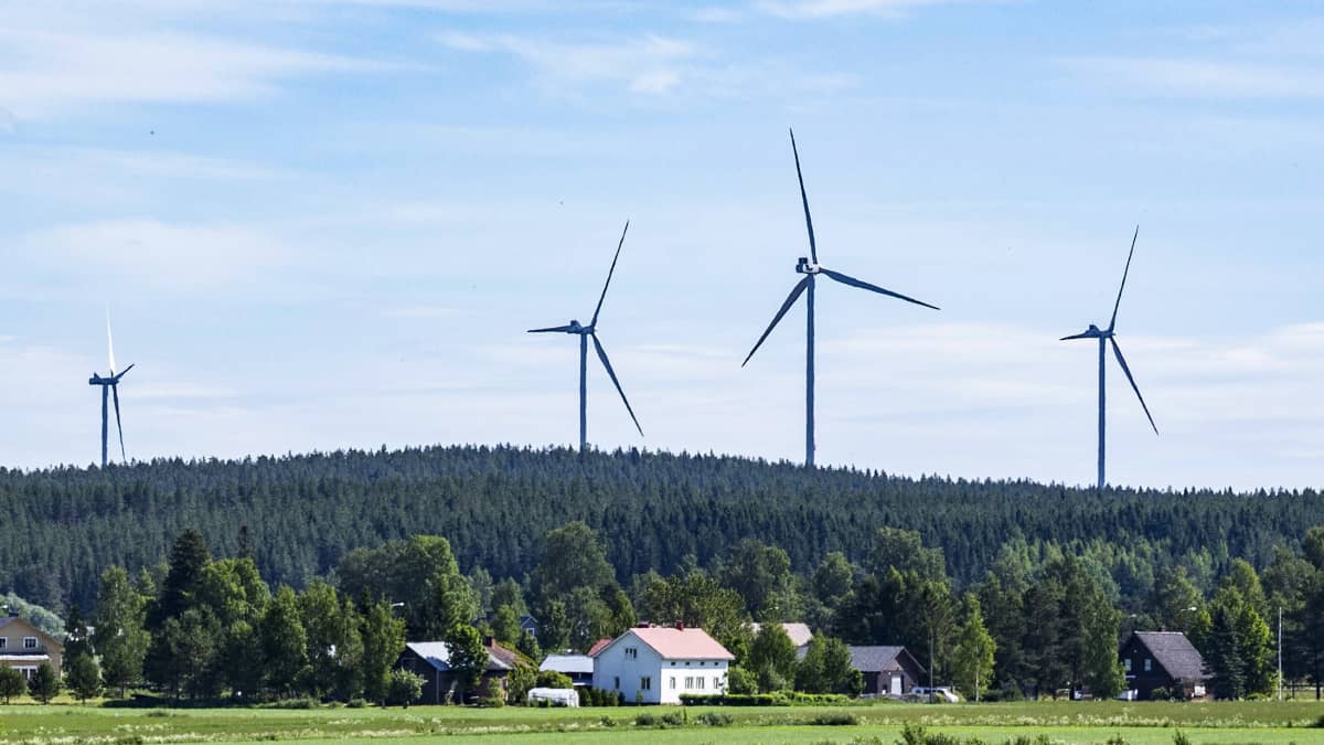 Wind turbines in Ilmajoki. 