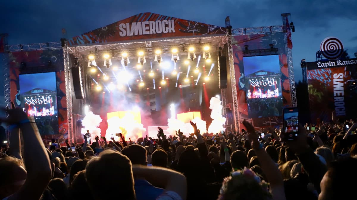 Gettomasa esiintyy Simerockin päälavalla ennätysyleisön edessä perjantaina 11.8.2023.