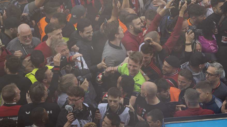 Leverkusen voitti Saksan jalkapallomestaruuden.