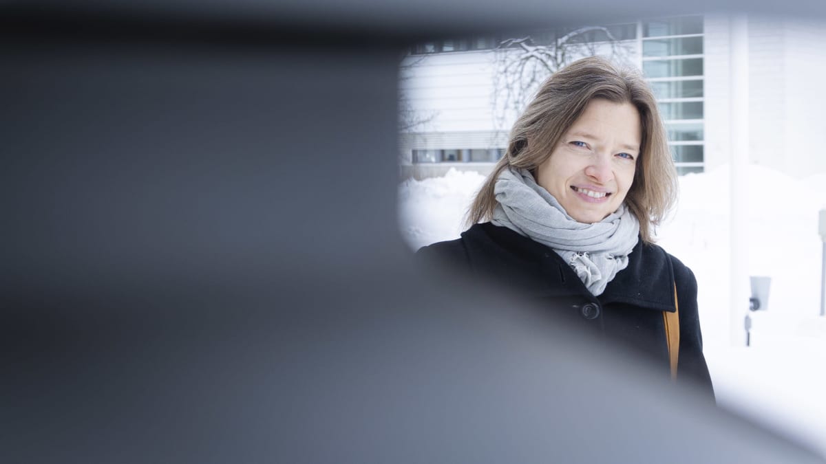  Jyväskylän Yliopiston aivotutkimuskeskuksen apulaisprofessori Tiina Parviainen kertoo, että kaikki mitä me teemme, vaikuttaa aivoihin.