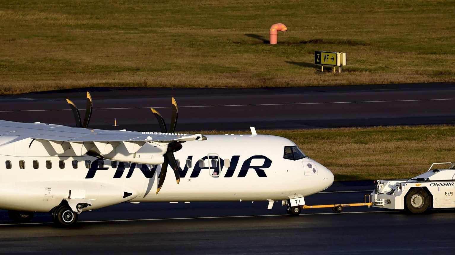 Finnair возвращает рейсы в Тарту после проблем с GPS  Yle Novosti  Yle