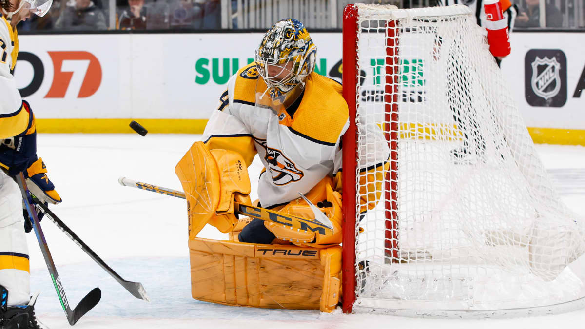 Juuse Saros Nashvillen maalilla. 
