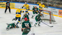 Rovaniemen Kiekko tekee voittomaalin Forssan Palloseuraa vastaan.