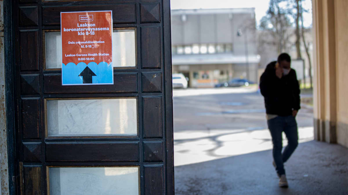 Koronaviruksen testauspiste Laakson sairaalassa 19.3.2020