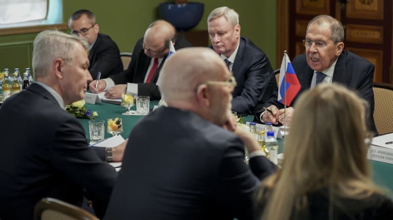 Venäjän ulkoministeri Sergei Lavrov ja Pekka Haavisto , Säätytalolla Helsingissä