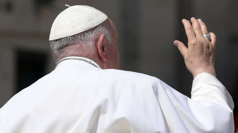 ty-l-isperheen-poikana-kasvanut-paavi-franciscus-korosti-n-yryytt-ja