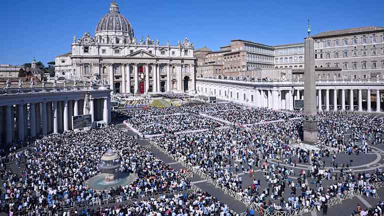People gathered in St. Peter&rsquo;s Square in the Vatican to listen to the Pope.
