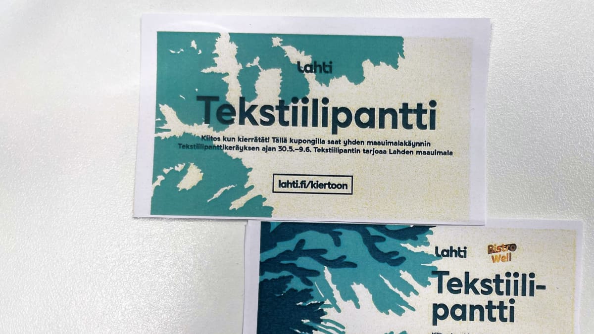 Lahden kaupungin painamia tekstiilipanttikuponkeja. 