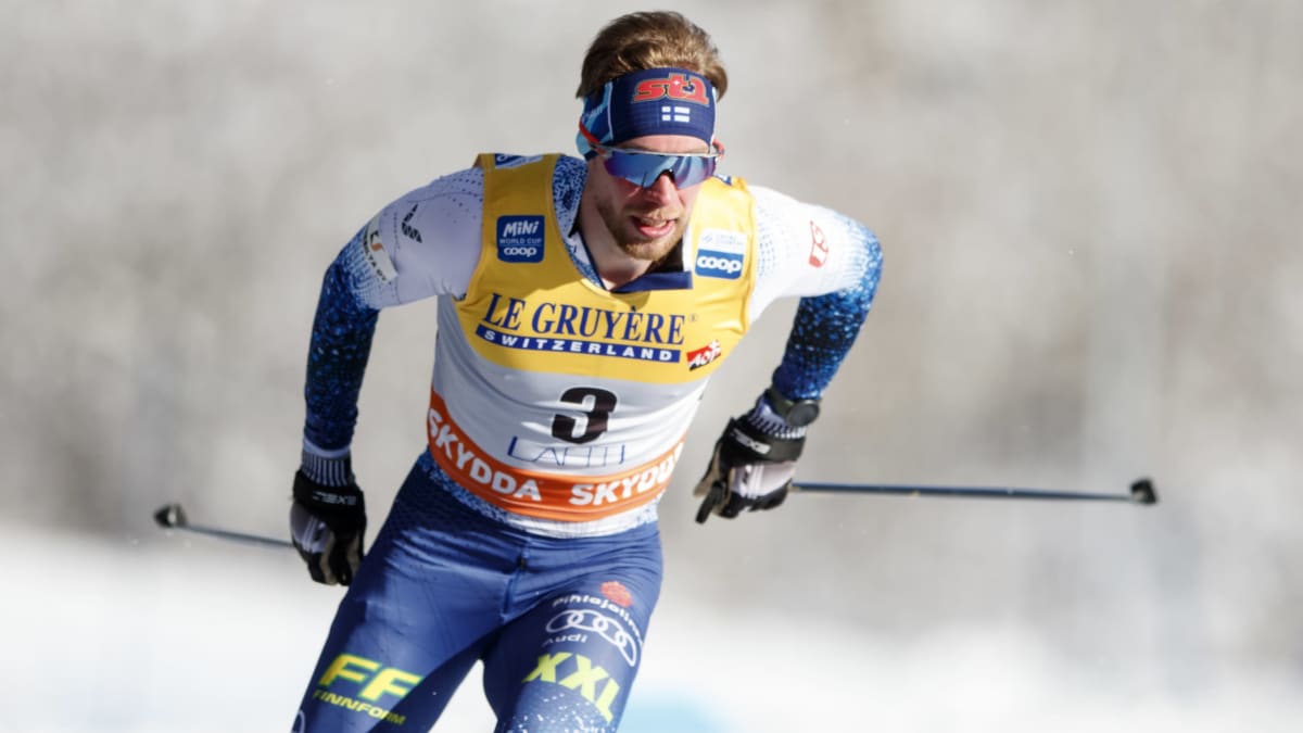 Joni Mäki Lahdessa Salpausselän kisoissa sprintin karsinnassa.