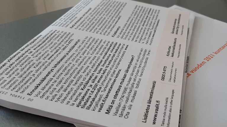 Notification letter about voting rights. Photo: Sini Ojanperä / Yle