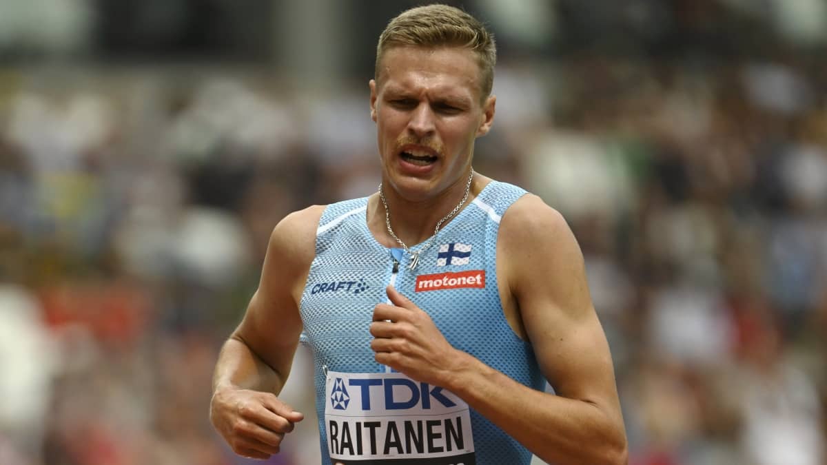 Topi Raitanen 3000 metrin estekisassa MM-kilpailuissa.