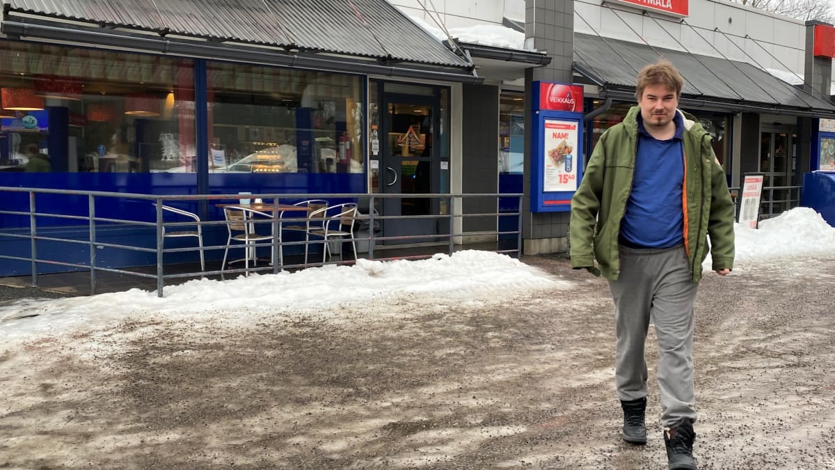Lappeenrantalainen SaiPan kannattaja Mikko Lantta.