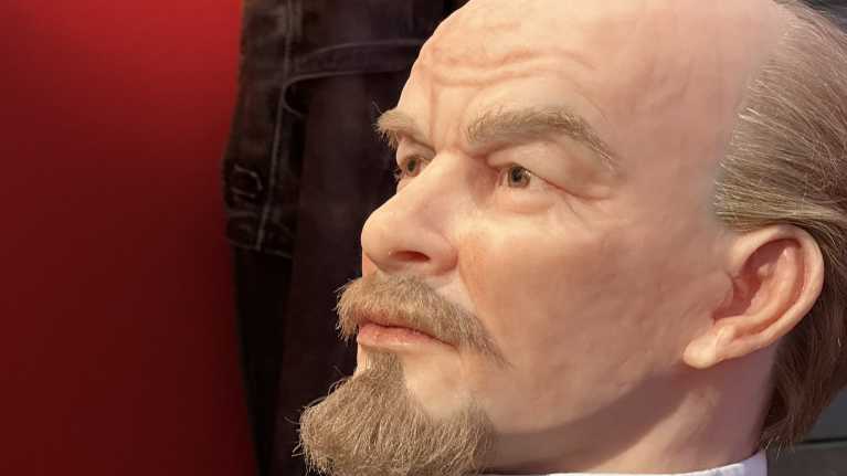 Lenin-vahanukke Lenin-museossa.