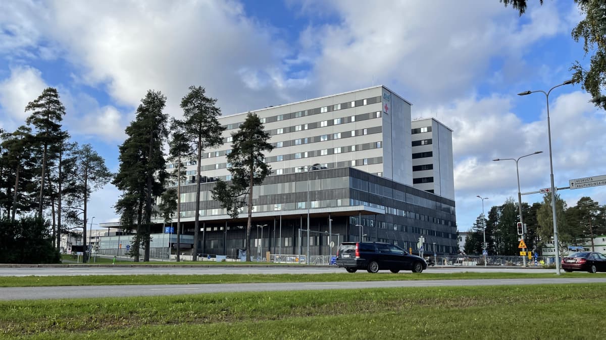 Oulun Yliopistolllisen sairaalan uusi sairaalarakennus.