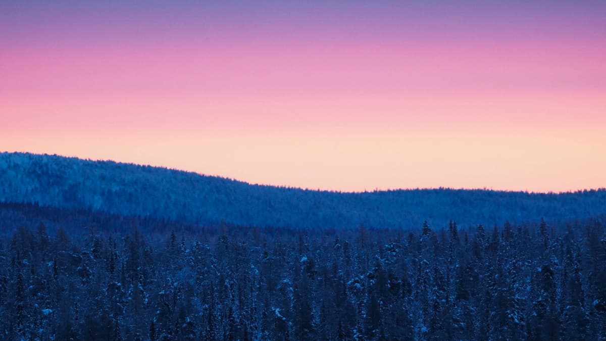 Pohjoisessa aurinko ei nouse kaamoksen aikana horisontin yläpuolelle. Kuva: Anna-Kaisa Brenner / Yle