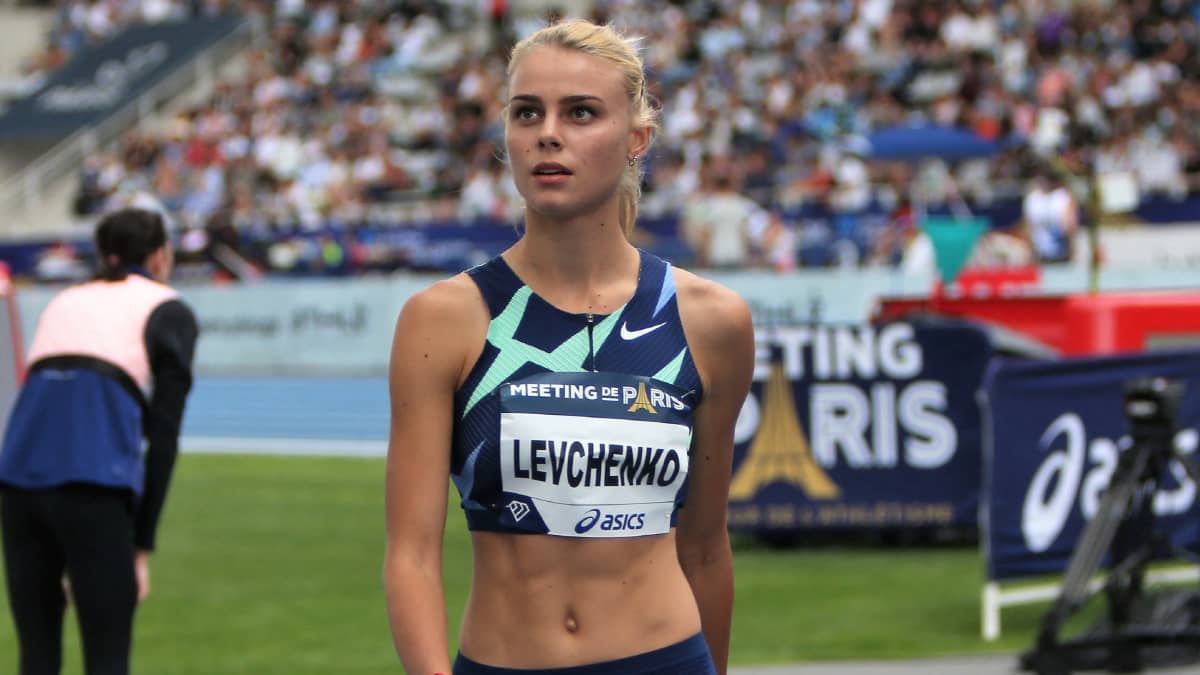 Ukrainalainen korkeushyppääjä Julija Levtshenko on vaatinut venäläisurheilijoita tuomitsemaan Venäjän aloittaman sodan. 