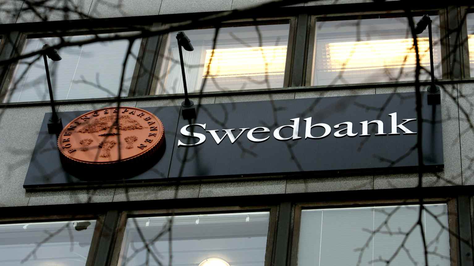 Birgitte Bonnesen får sparken från Swedbank - blev syndabock för  förtroendekrisen | Utrikes | Svenska Yle