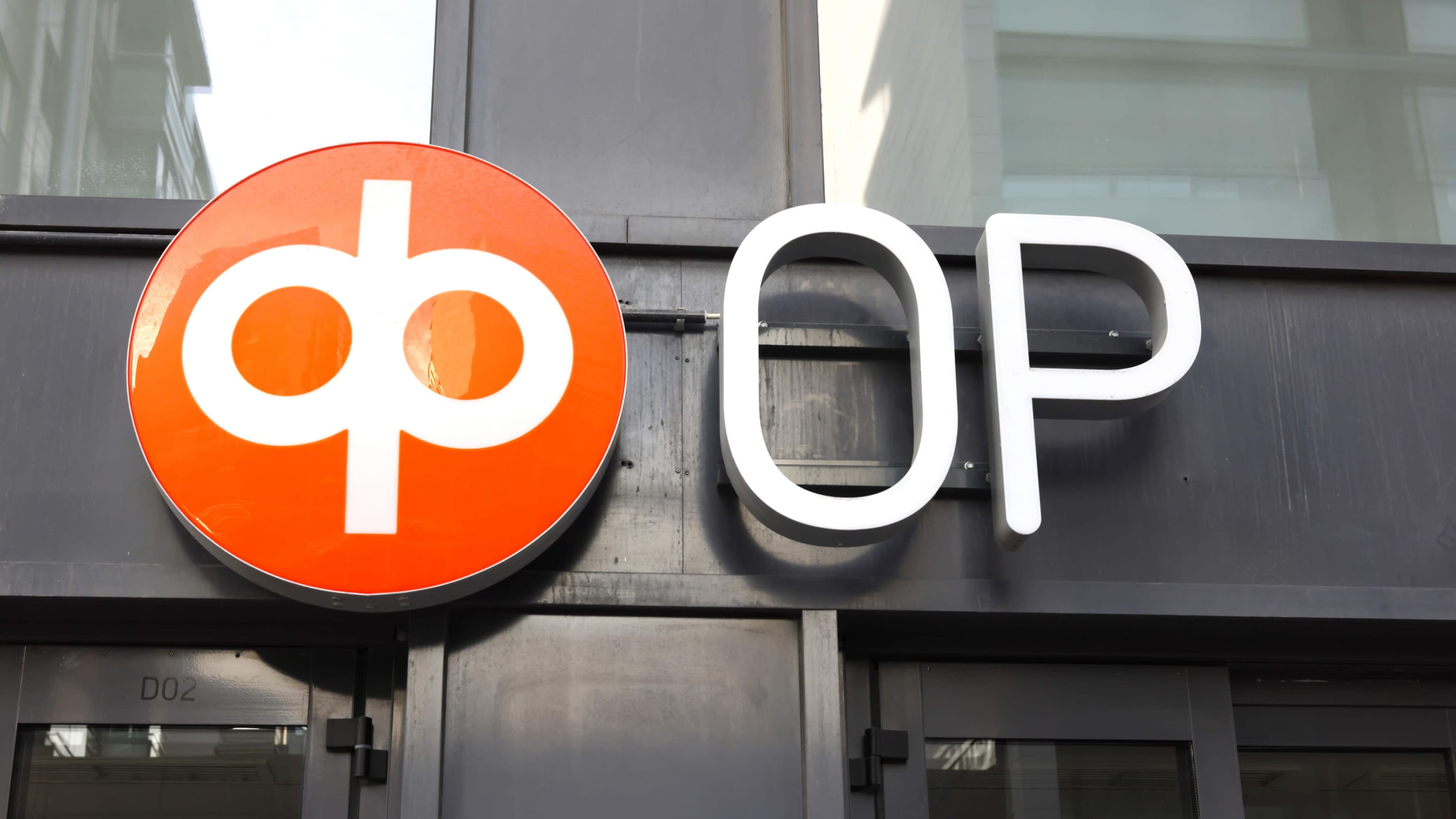OP becomes first major Finnish bank to pay interest on deposits