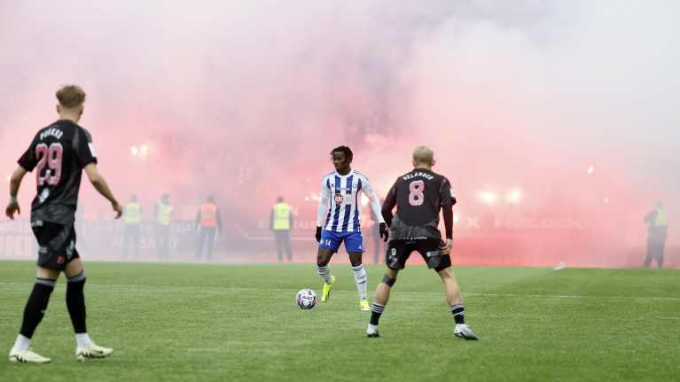 Meininkiä HJK:n ja FC Lahden pelissä 11.4.2024.