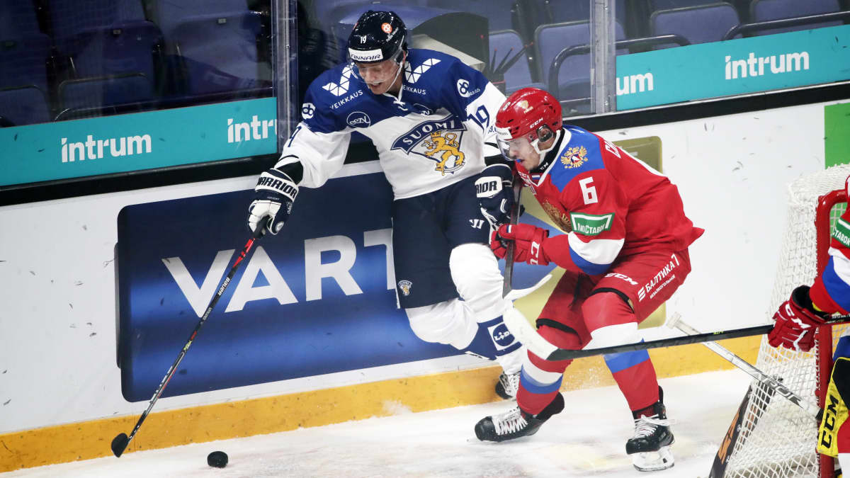 Veli-Matti Savinainen ja Venäjän Semjon Tshistjakov kaksinkamppailussa 11.11. 2021
