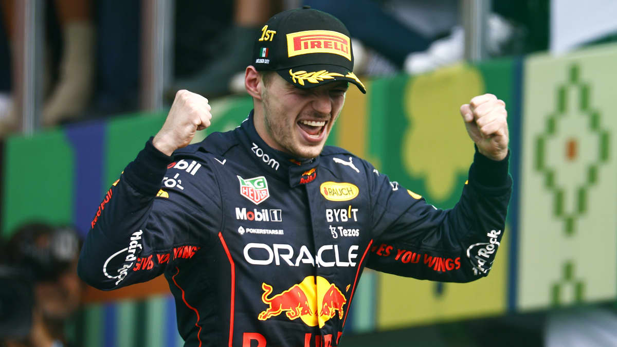 Verstappen juhli voittoaan. 