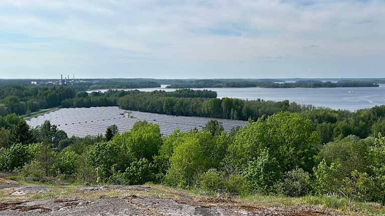 utsikt över solpaneler.