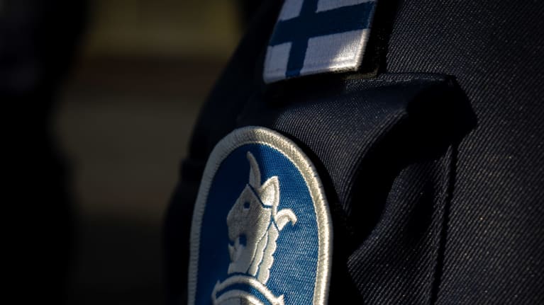 Poliisit ajoharjoituksissa Polamkissa.