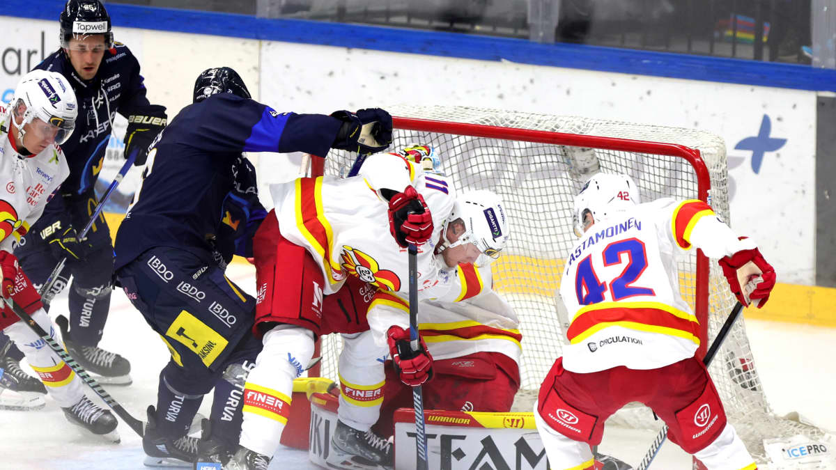 Kuva Mestis-ottelusta Kiekko-Espoo–Jokerit 21.9.2023.