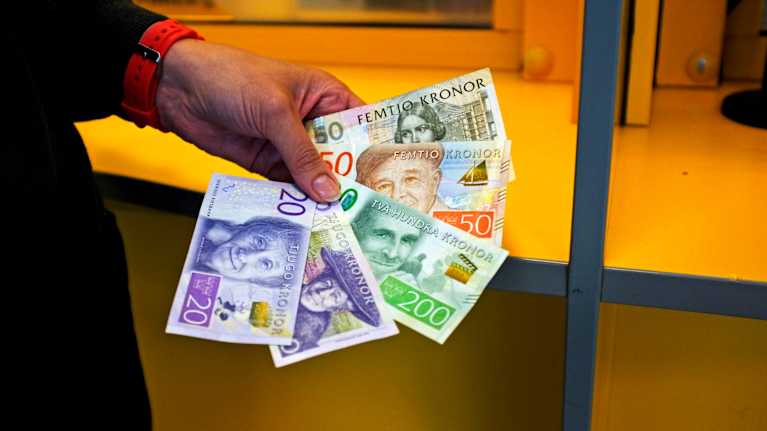 sv-r-vinter-att-v-nta-i-sverige-svensk-ekonomi-g-r-s-mst-i-hela