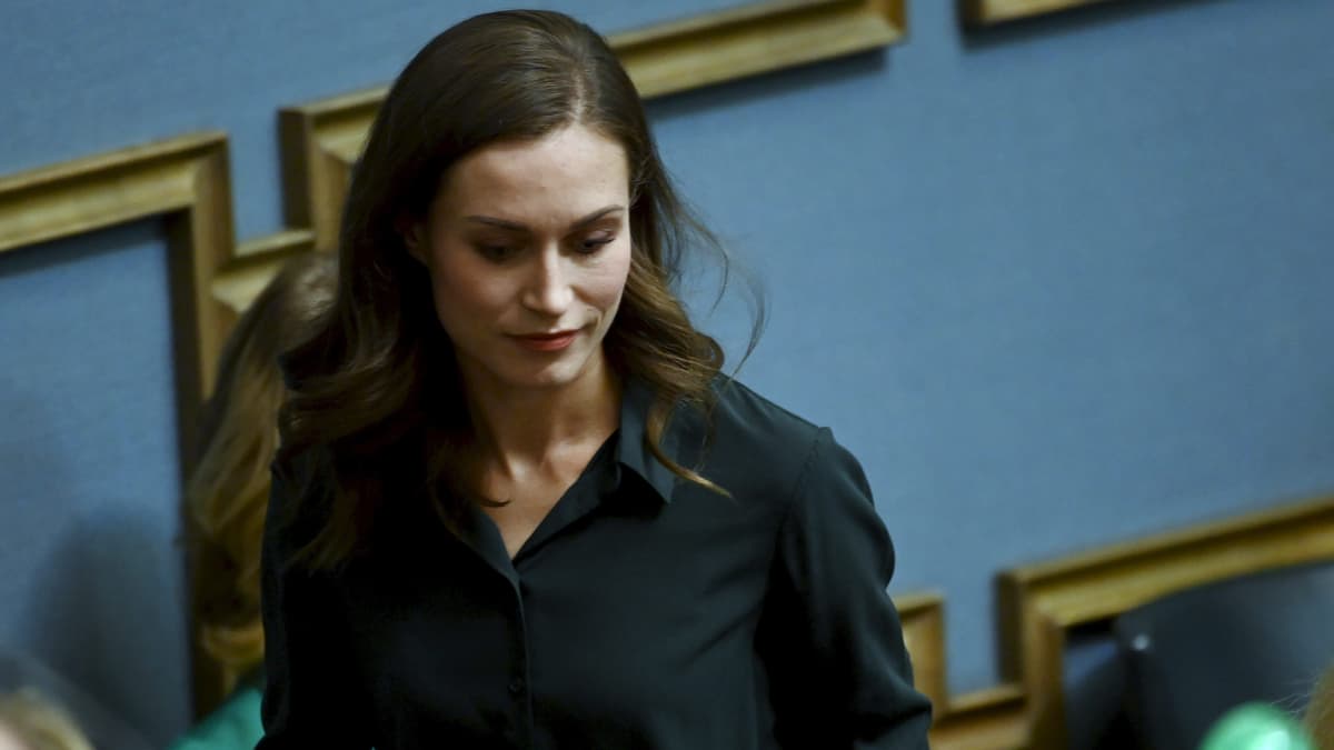 Sanna Marin eduskunnassa.