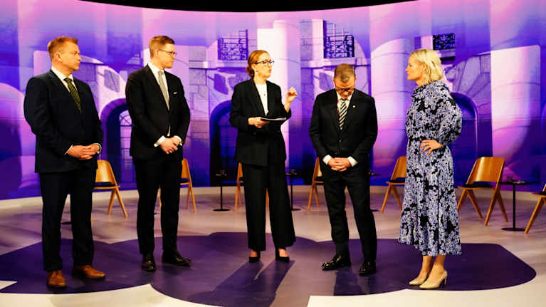 Antti Kaikkonen, Antti Lindtman, Petteri Orpo ja Riikka Purra Annika Damströmin haastateltavana.