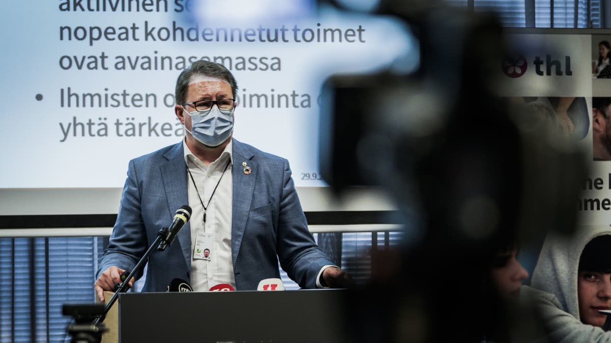 Mika Salminen Terveyden ja hyvinvoinnin laitoksen infossa