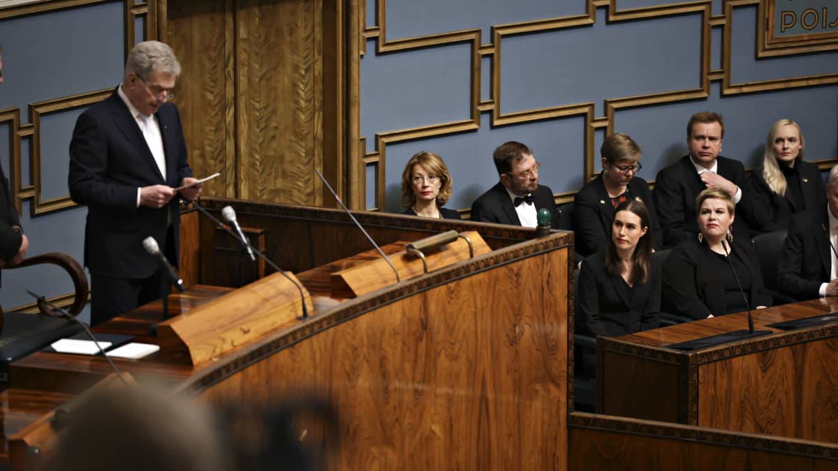 Tasavallan presidentti Sauli Niinistö eduskunnan vaalikauden päättäjäisissä 29. maaliskuuta 2023.