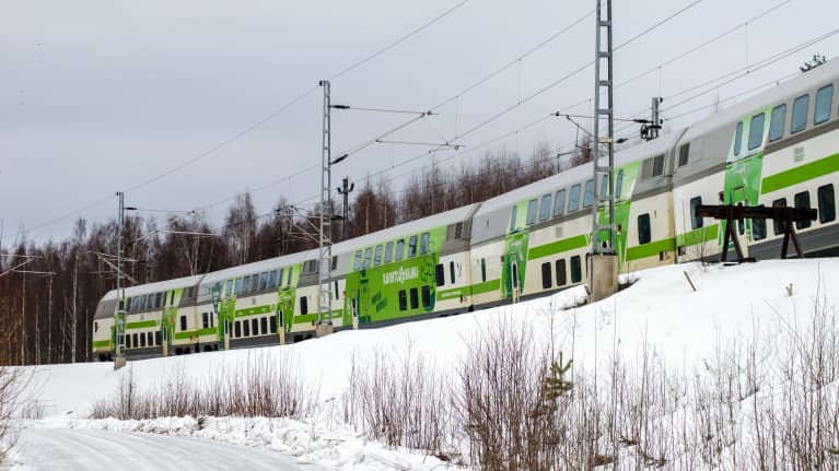 Matkustajajuna menossa kohti Jyväskylää.