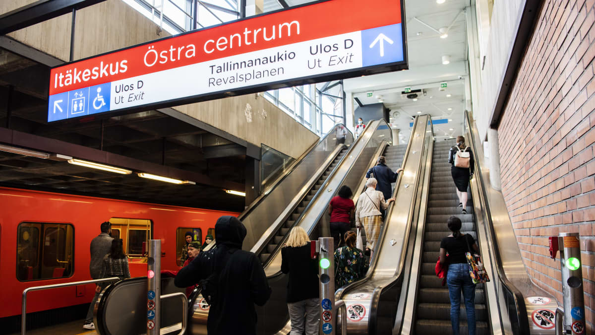 Kuvassa on Itäkeskuksen metroasema elokuussa 2020.